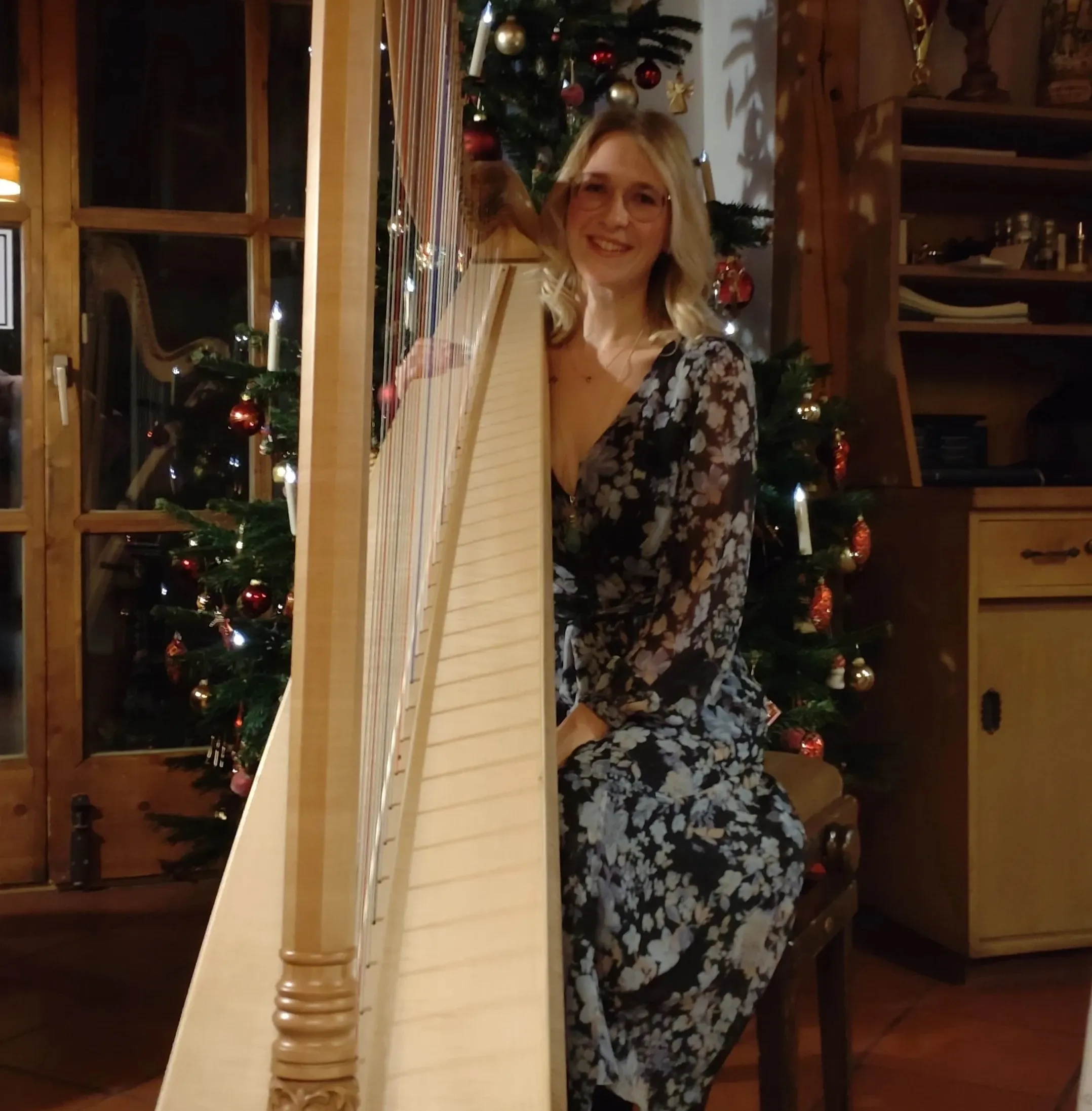 Weihnachtliche Harfenmusik für Feiern im Landkreis Cham